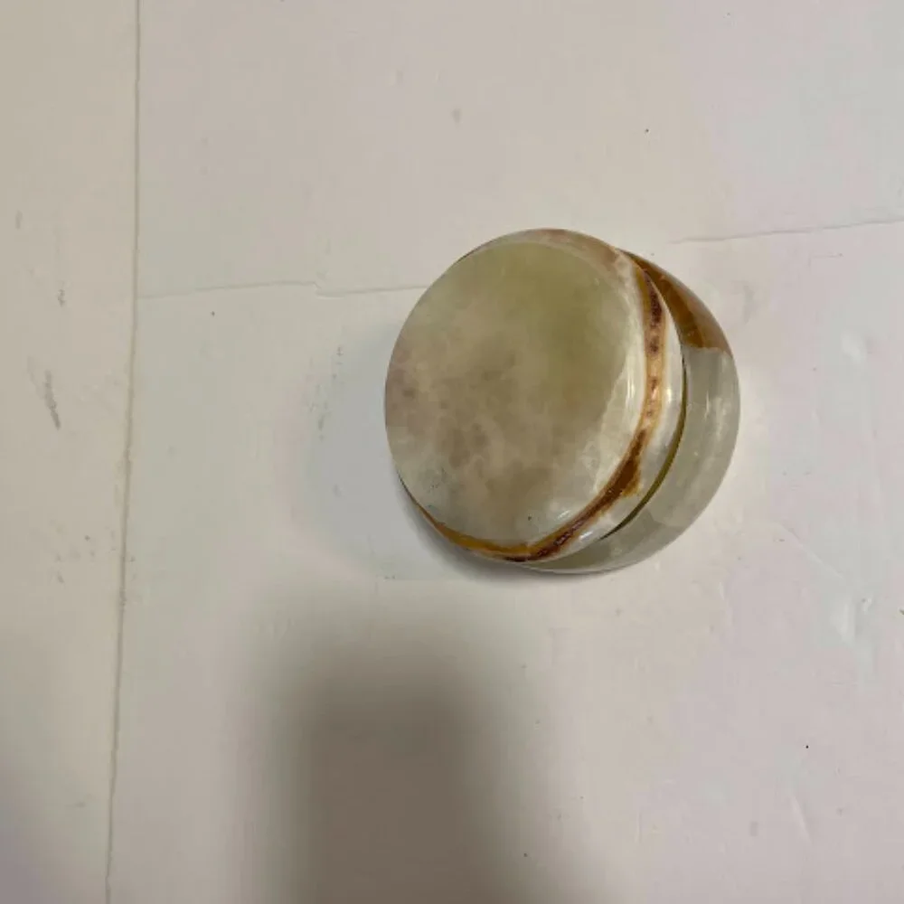 Vintage Onyx Stone Trinket Box with Brass Hinge – Round Marble Jewelry Box - Picture 3 of 9